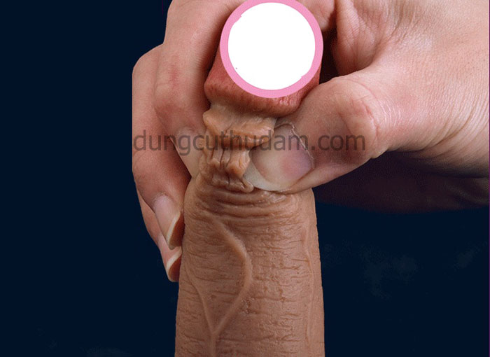 Dương vật giả thực tế dành cho đồng tính nữ